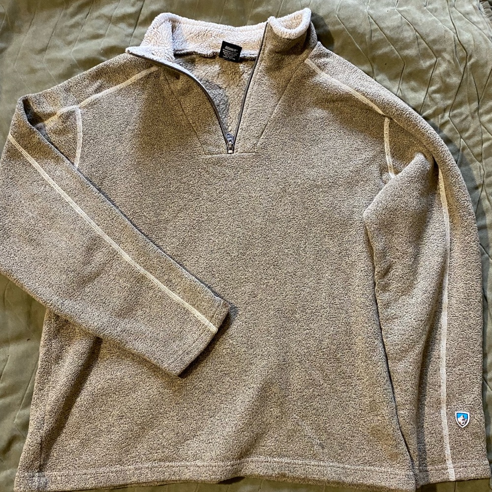 Men’s kuhl sweater size large.